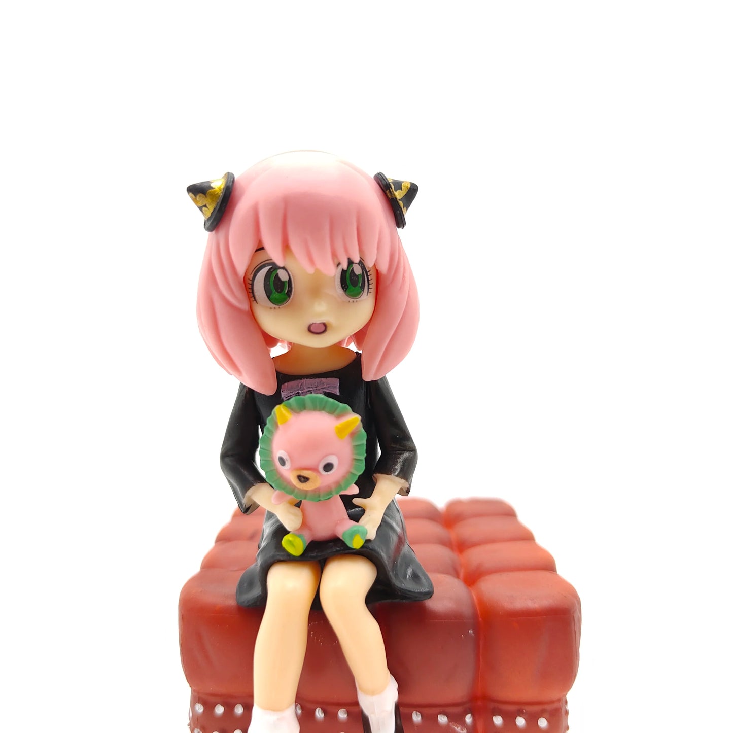 Yor Forger & Anya Forger with Sofa Animation Action Figure Colletion PVC Model Doll Toys