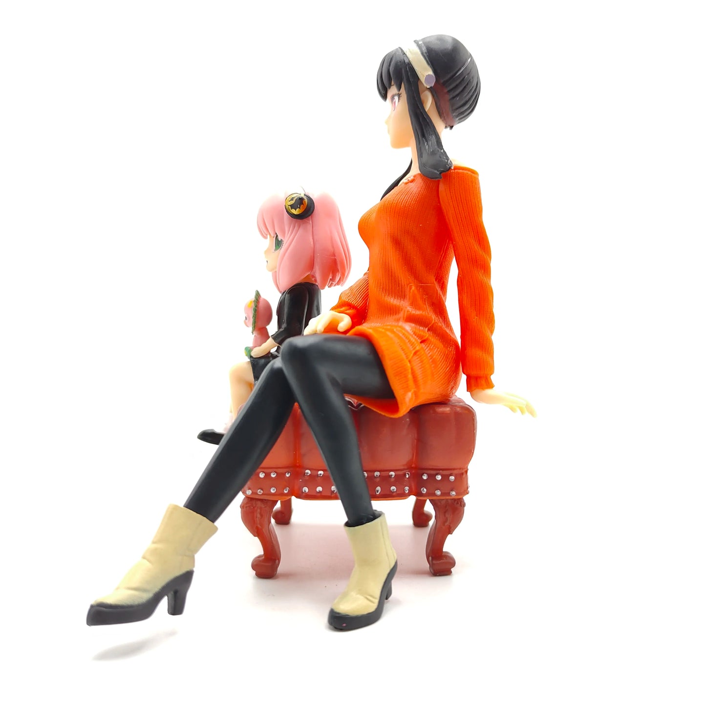 Yor Forger & Anya Forger with Sofa Animation Action Figure Colletion PVC Model Doll Toys